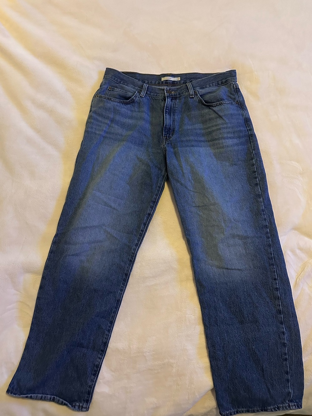 Levi's Relaxed Fit Women's Dark Blue Jeans
